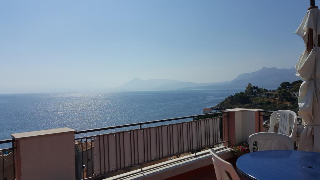 La Caletta Bed & Breakfast ซานตาฟลาวิอา ภายนอก รูปภาพ